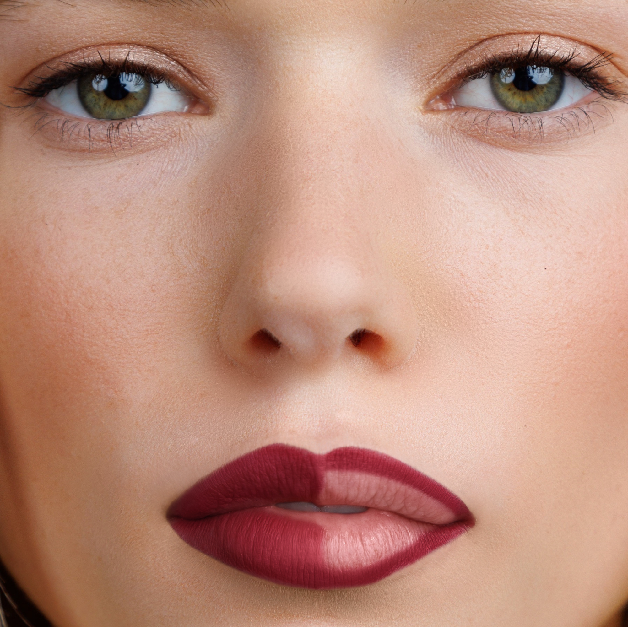 LUXELINE LIP LINER PEN - BERRY BRAVE - Image 2